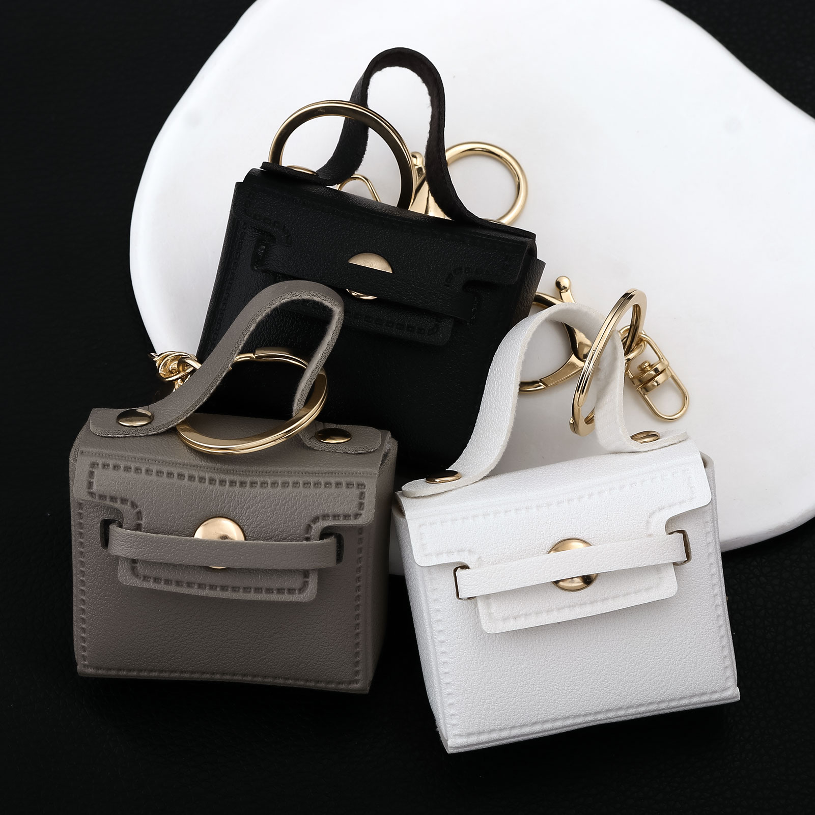 Fashion Mini Headphone Bag Solid Color Square Bag Hanging Keychain Leather Bag Charms for Women Cute Elegant Pendant Coin Purse pen gpt