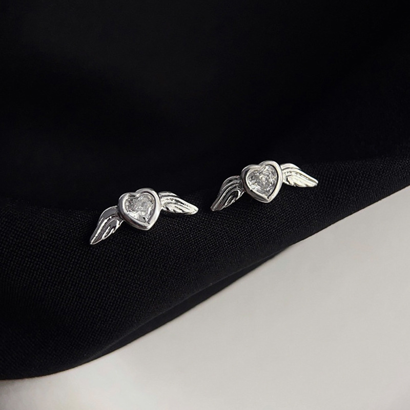 New Sweet Heart Pendant Hoop Earrings For Women Jewelry Punk Party Korean Style Earring Girls Trendy Jewelry
