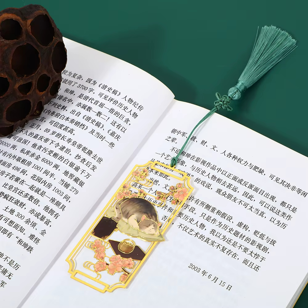 Cute Cat-Shaped Hollow Metal Bookmark Ruler, Chinese Classical Style, Creative Student Reading Bookmark
