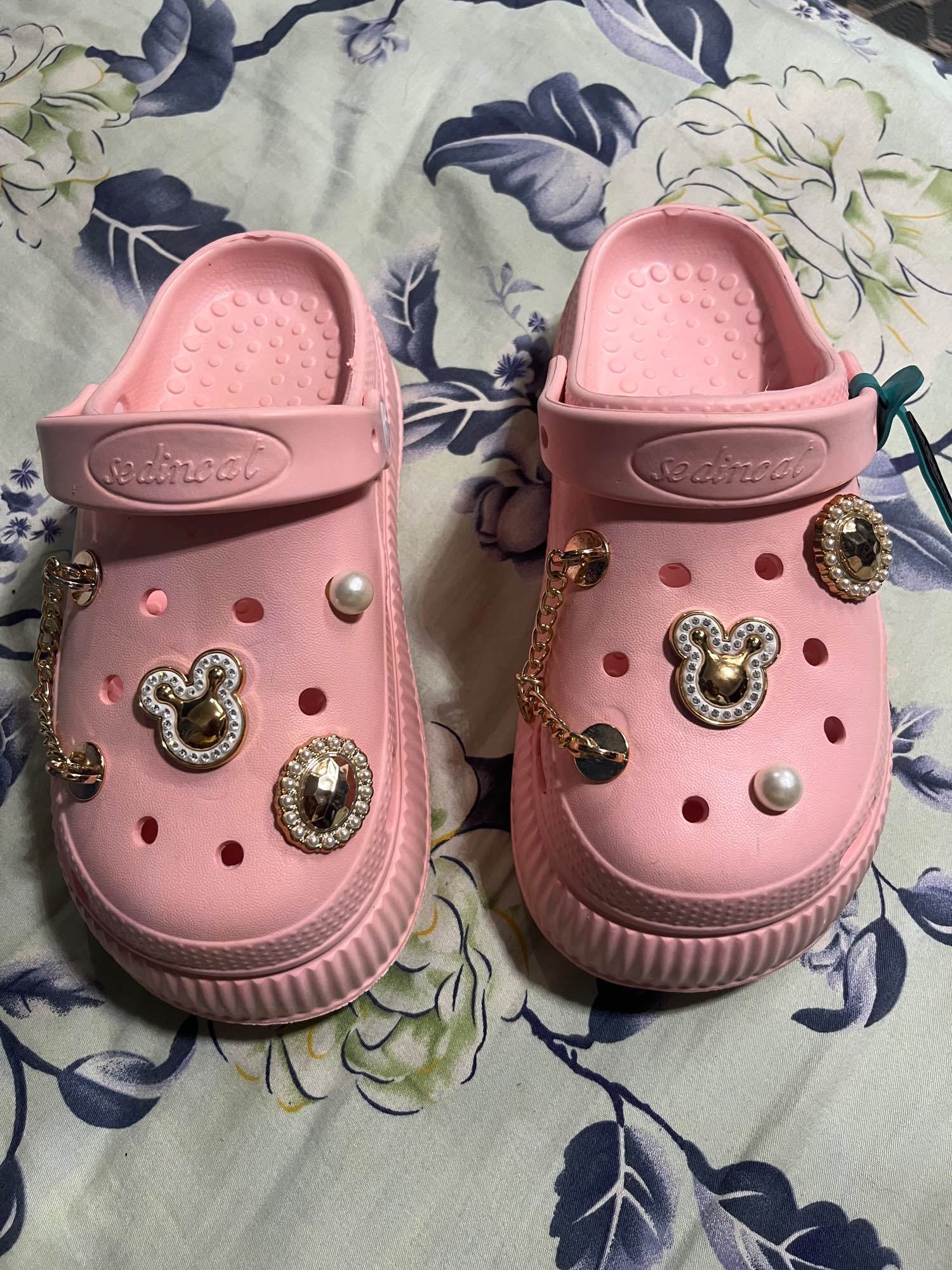 112 code Double Sole Crocs With Charm For Women