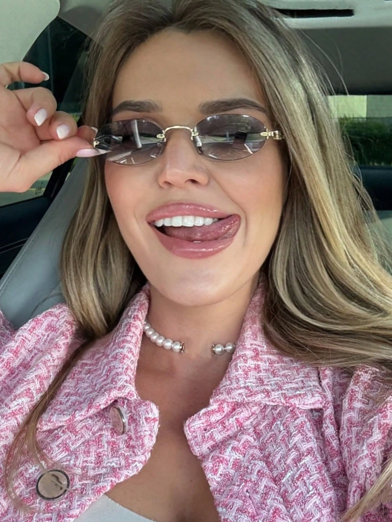 Fashionable Ladies Sunglasses Bohemian Style Ideal for Summer Beach Travel Activities Elegant Scenery Viewing One Pair