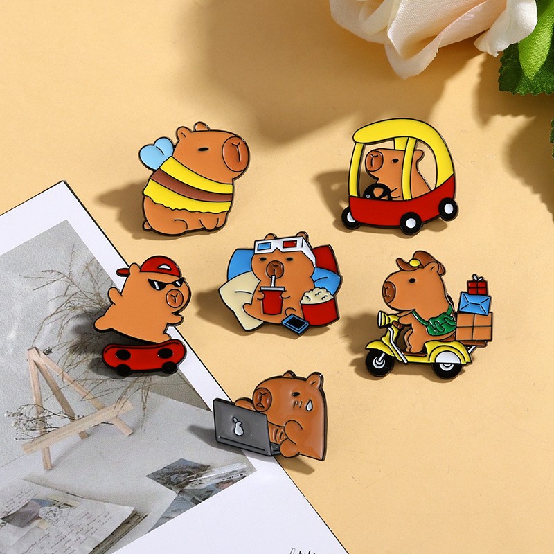 Cute Cartoon Capybara Enamel Brooch Creative New Animal Design Sweet Funny Lapel Pin Badge Backpack Clothing Hat Accessories