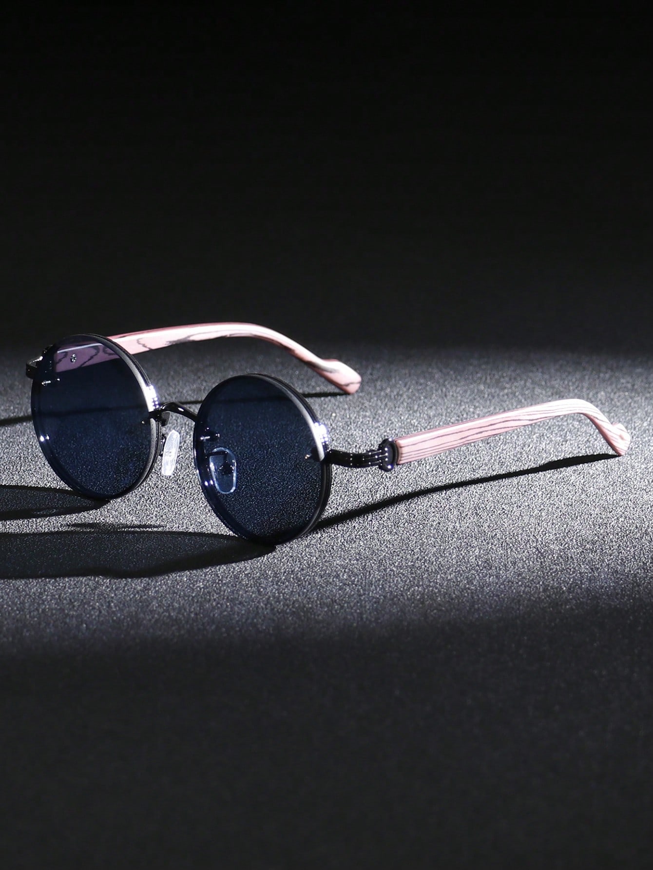 1 pair of men's metal round sunglasses with faux wood grain temples, fashionable eyewear