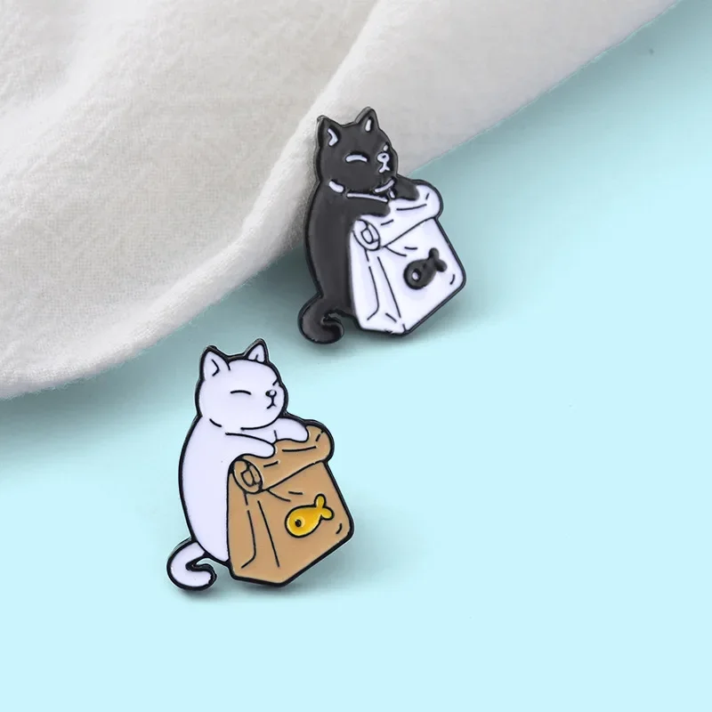 2PCs Cute Black White Cat Brooch Cartoon Animal Lapel Pin Jewelry Badge Clothes Backpack Accessories