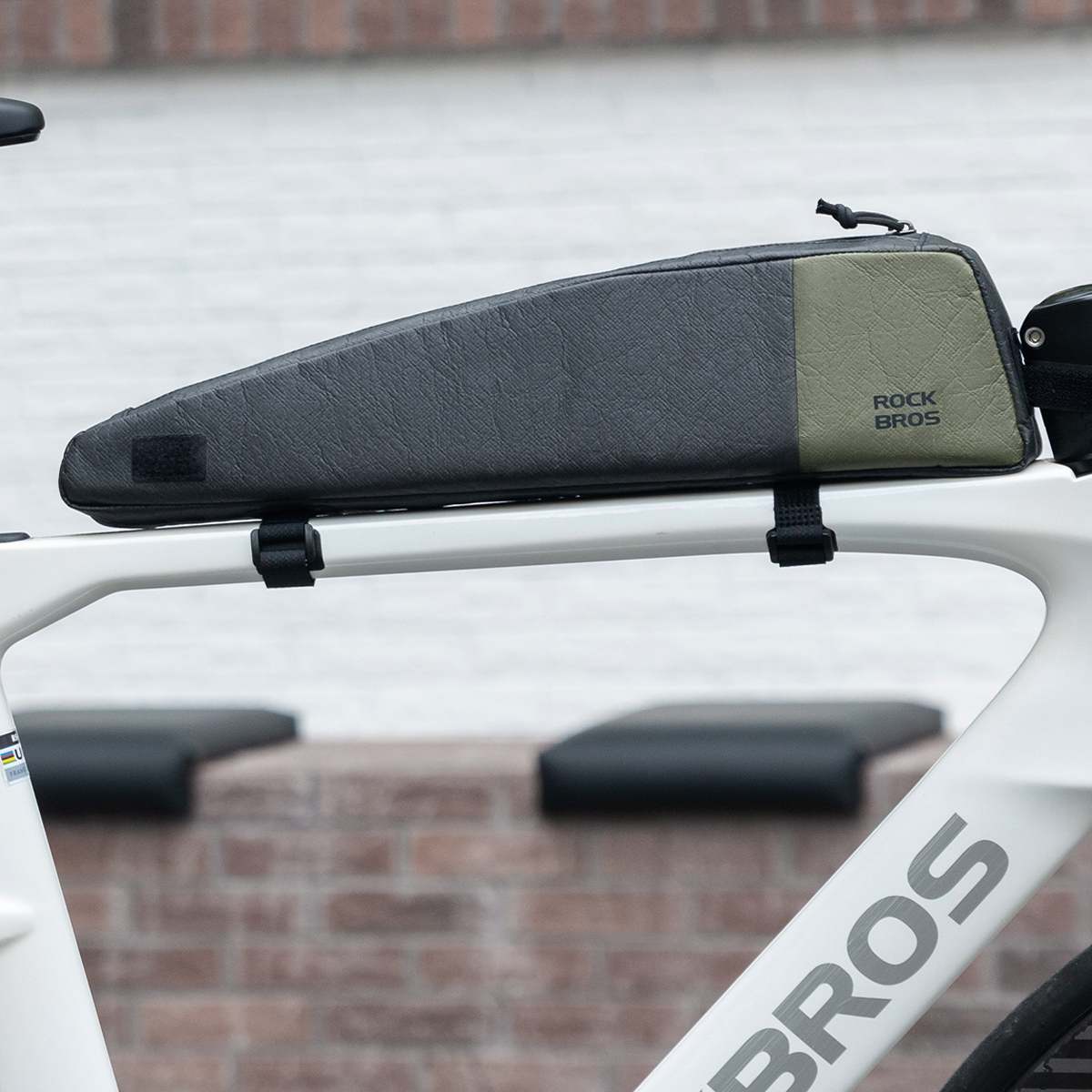 ROCKBROS Bicycle Bag Rainproof Touch Screen Phone Top Tube Bag MTB Road Bike Frame Front Saddle Bag & Pannier