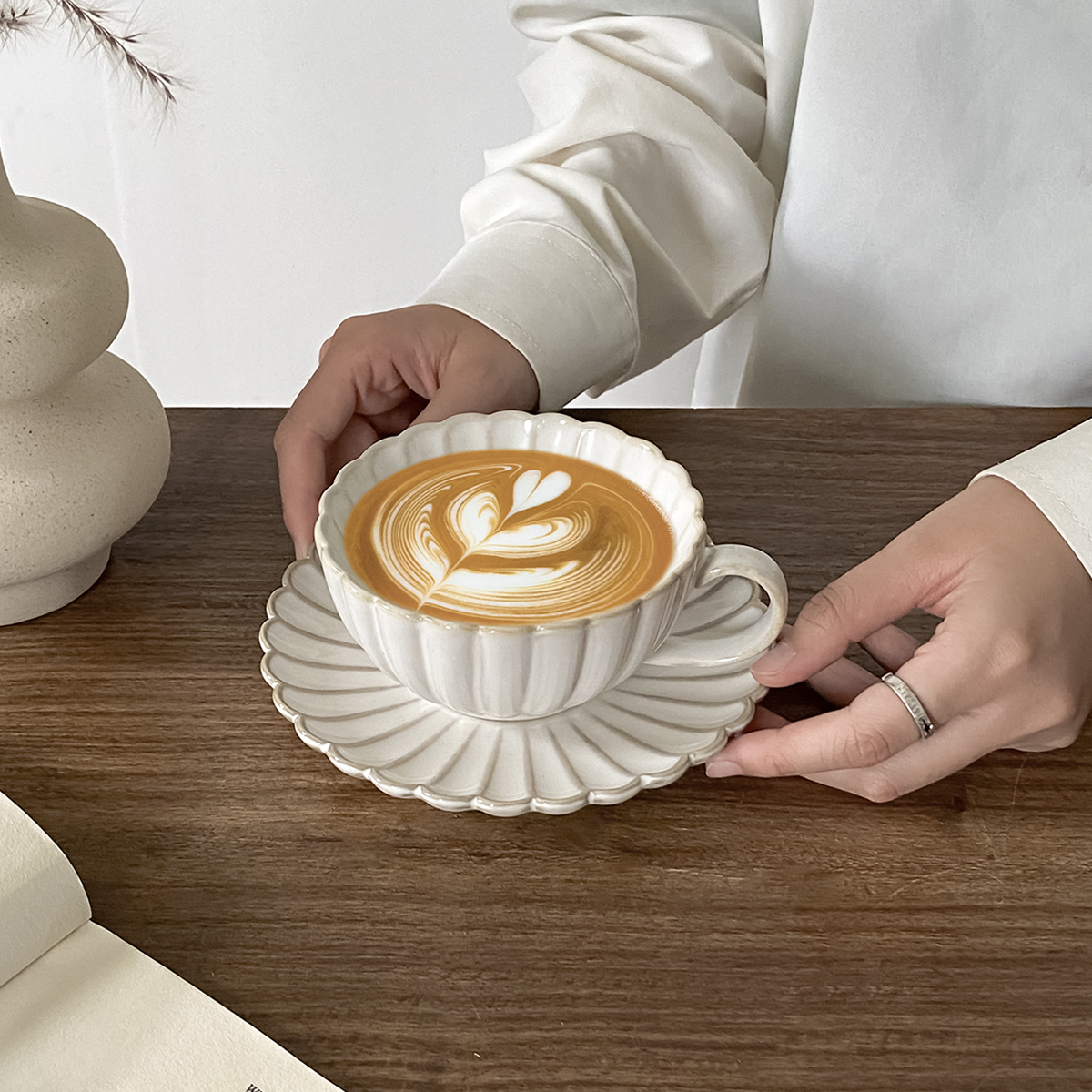 1Set Ceramic Japanese Cup and Saucer Set, Japanese Tea Cup and Saucer, Coffee Cup and Saucer, Drinking Cup for Breakfast, Tea Party, Afternoon Tea, Home Garden, Restaurant and Other Occasions, Summer and Winter Drinking Utensils, Gifts