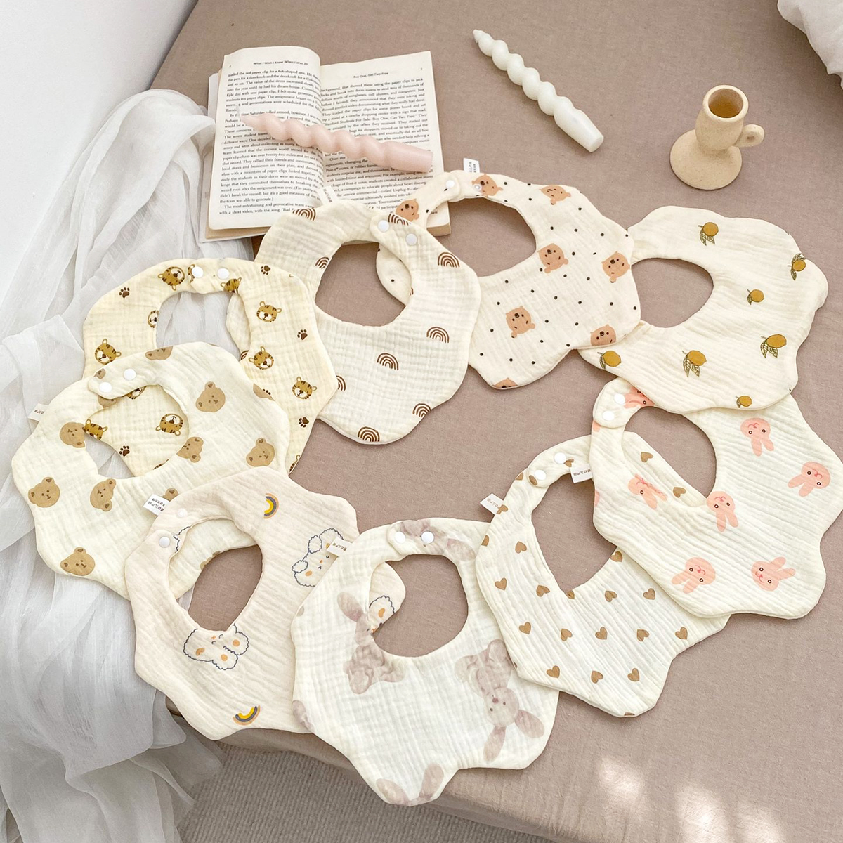 Baby gauze bib cotton saliva towel baby anti-vomiting grass wood dyed 360-degree newborn bib