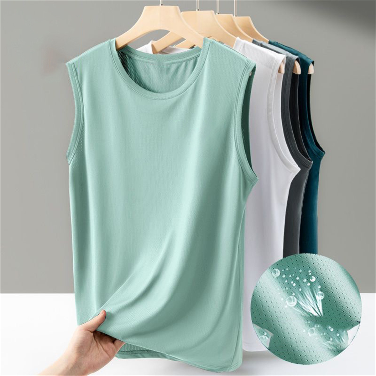 2026 Summer men's solid casual sleeveless tank top round neck Breathable Vest sweat drying tank top suitable summer sports tops
