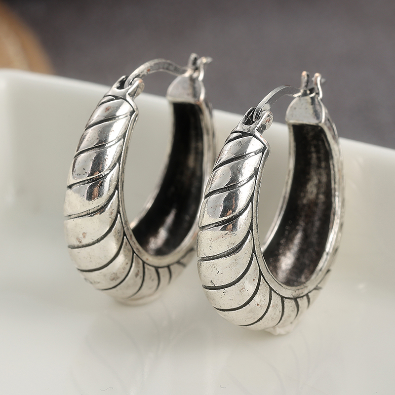 Fashion Silver Color Hoop Earring For Women Geometry Round Spiral Texture Earrings Party Casual Various Occasions Jewelry