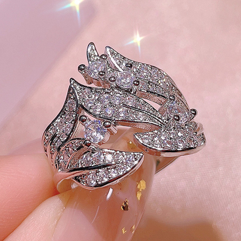 Huitan Luxury Trendy Leaf Design Ring for Women Full Paved Bling CZ Stone Newly Designed 2022 Bridal Wedding Rings Party Jewelry