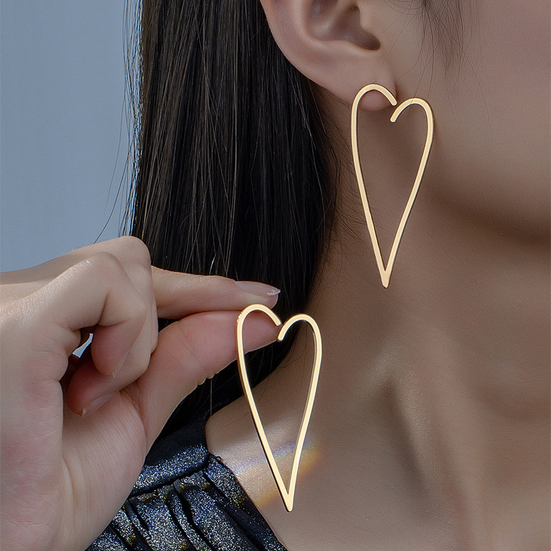 1 Pair of Fashionable, Versatile, Exquisite, High-end, Niche and Luxurious Earrings