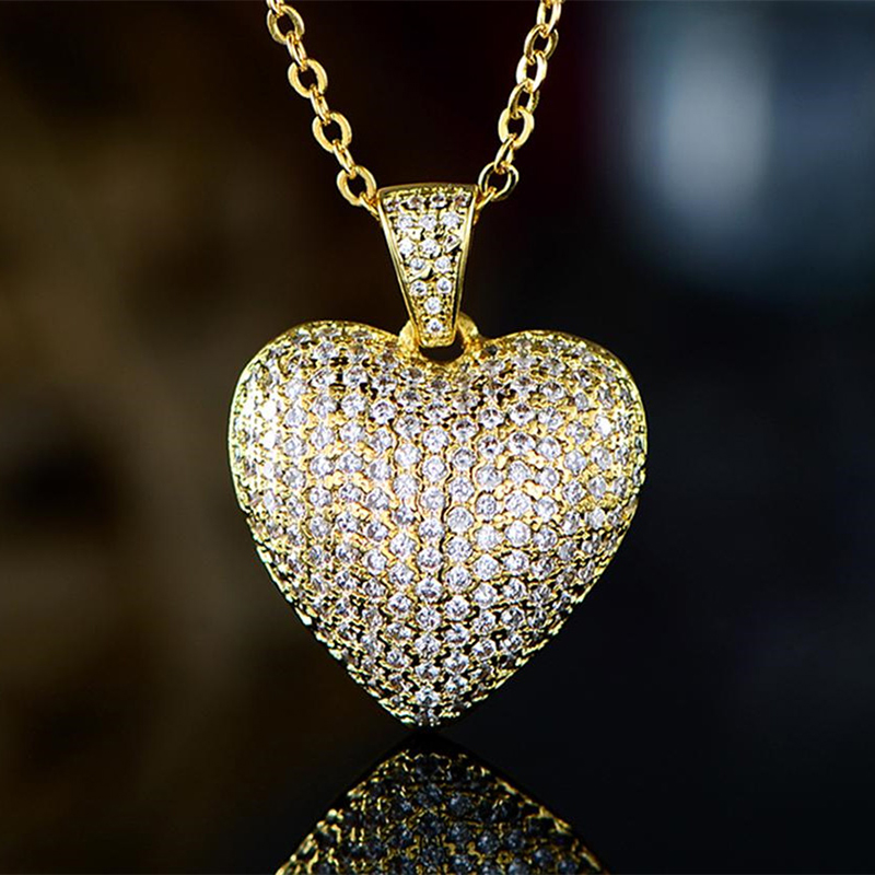 Huitan Luxury Heart Pendant Necklace Bridal Wedding Shiny CZ Stone Romantic Elegant Fashion Necklace Jewelry for Women