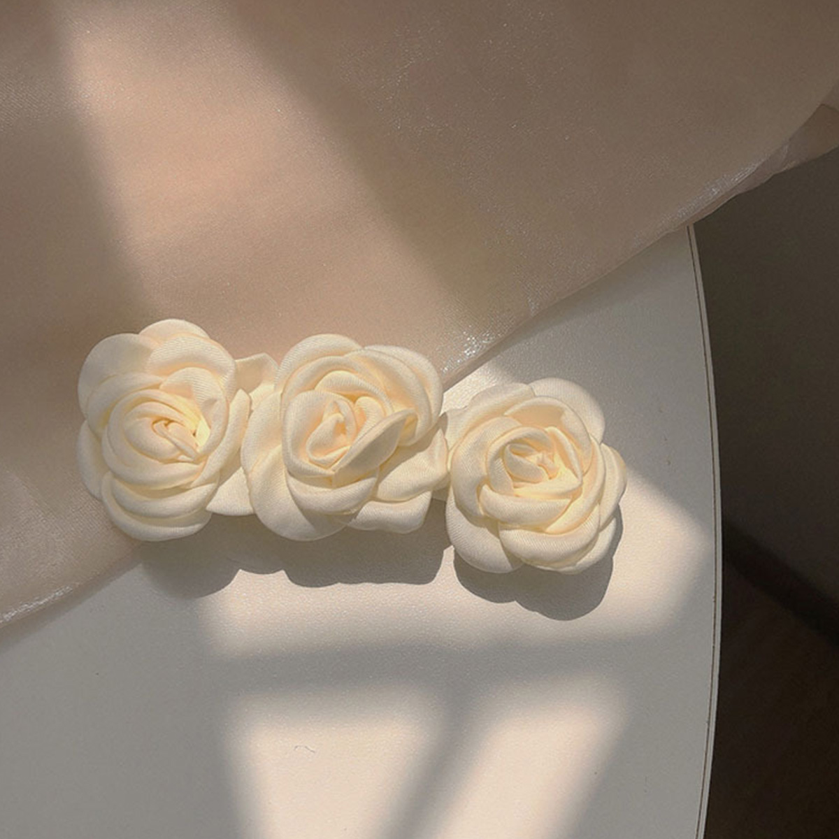 1pc Camellia Hair Clip Super Immortal Summer New Flower Top Clip Small Fragrant Wind Luxury Hair Accessories for Women