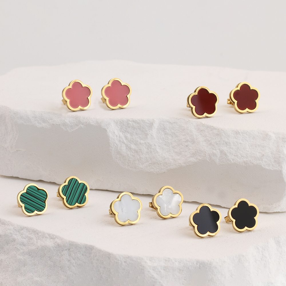 Five Leaf Flower Earrings Lovely New design Luxury natural white flower four five leaf plant fashion earrings for women high qua