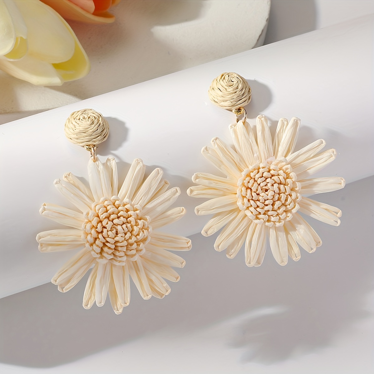 Bohemian vacation style hand-woven raffia sunflower droop earrings beach style multi-color fashion ladies special gift (1 pair)