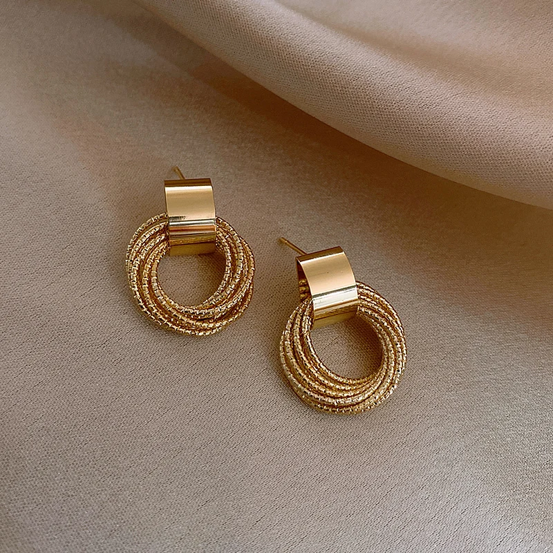 Retro Metallic Gold Colour Multiple Small Circle Pendant Earrings 2024 Jewelry fashion Wedding Party Unusual Earrings For Woman