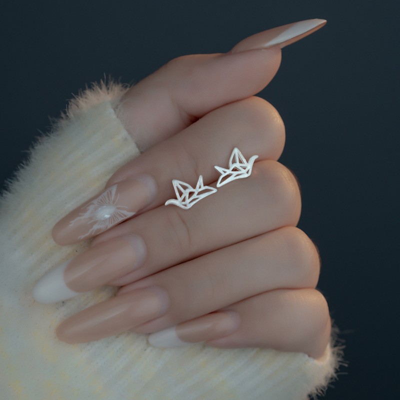 Elegant Simple 925 Sterling Silver Jewelry Personality Paper Crane Smooth Exquisite Popular Earrings E094