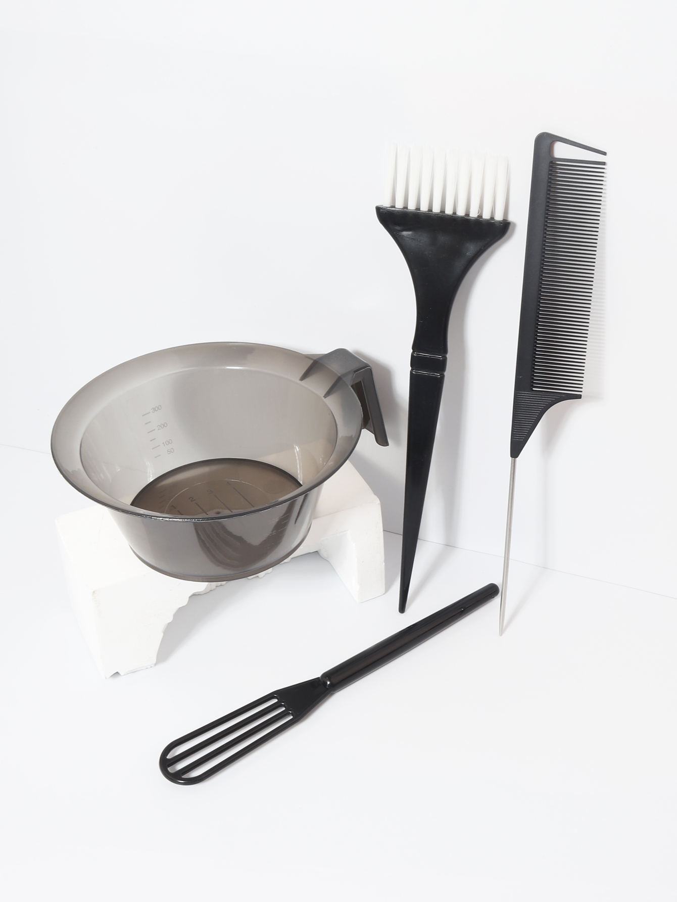 4pcs hair dye set,equipped with professional hair dye brush, hair dye bowl, dye mixer, and hair comb, special for real hair