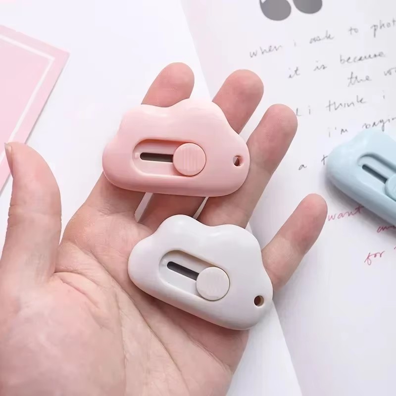 3pcs Cute Cloud Mini Portable Practical Knife Paper Cutting Machine Paper Cutting Machine Razor Blade Office Stationery