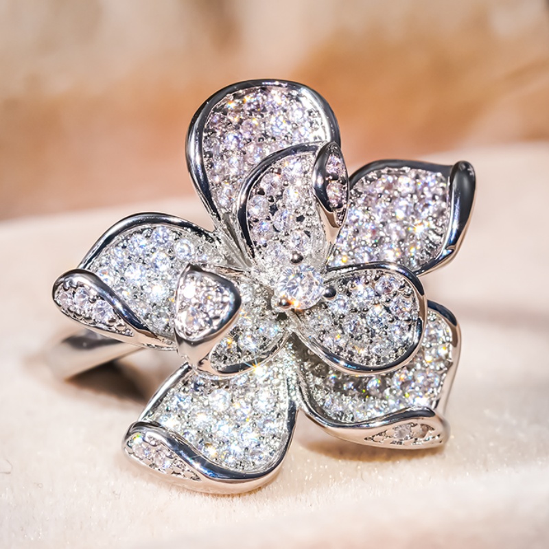Huitan Dainty Fashion Wedding Rings Female Luxury Delicate Finger Accessories Silver Color Cubic Zirconia Jewelry for Engagement
