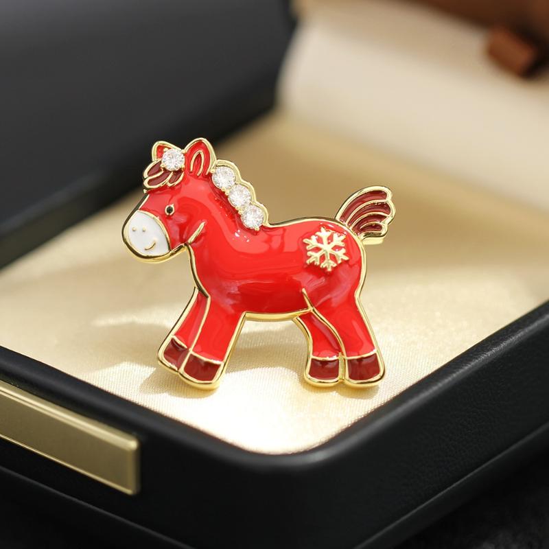 Cute Cartoon Red Pony Brooch For Women Zodiac Horse Pins Sweater Coat Clothing Decoration Accessories New Year Party