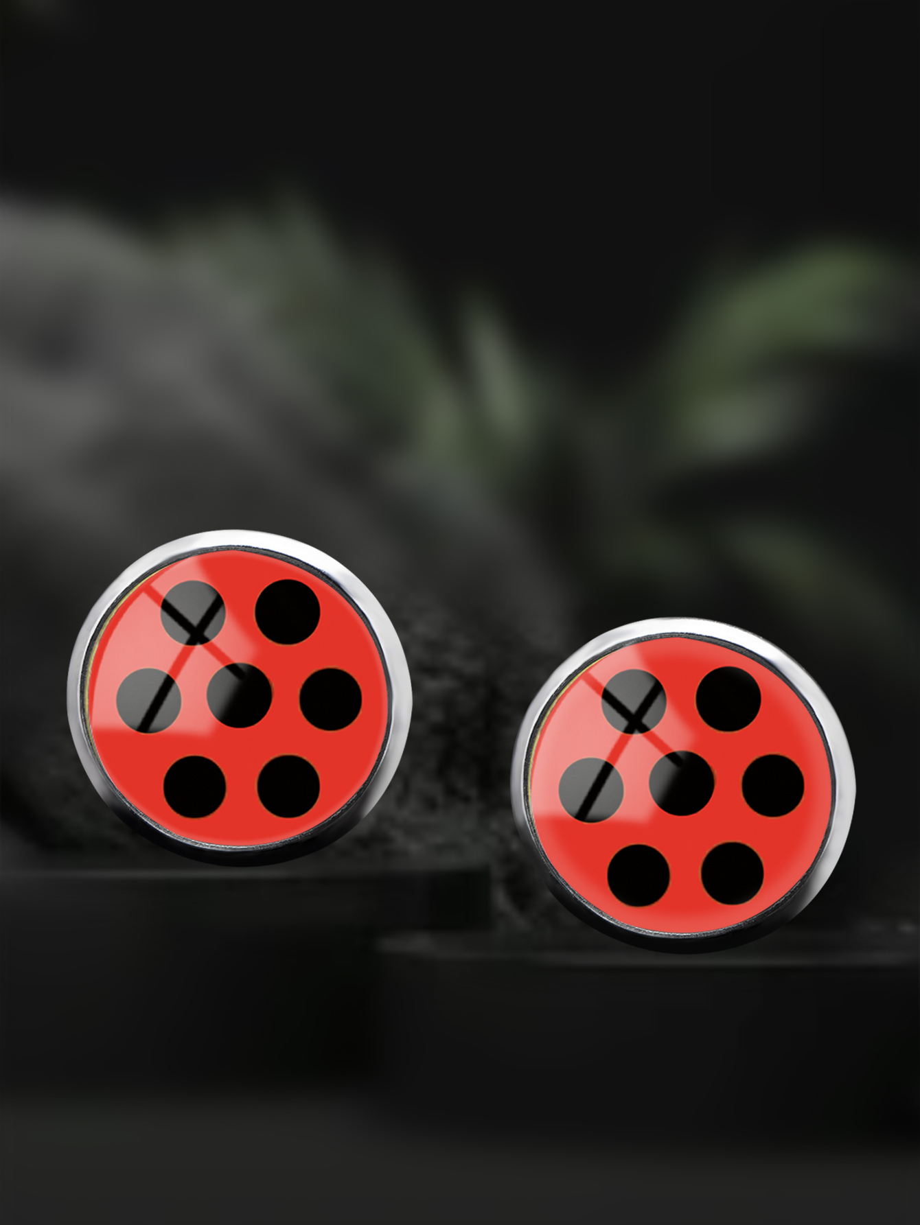 1 Pair of Cute Ladybug Pattern Earrings Made of 316 Stainless Steel, Simple and Classic Style, Suitable for Men and Women for Daily Wear, Vacation, or as a