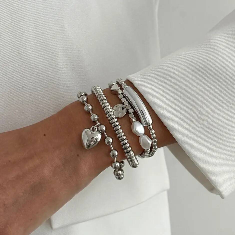 Salircon 4 Pcs/Set Fashion Imitation Pearls Metal Heart Pendant Bracelets Women Luxury Stacked CCB Beaded Bangles Couple Jewelry