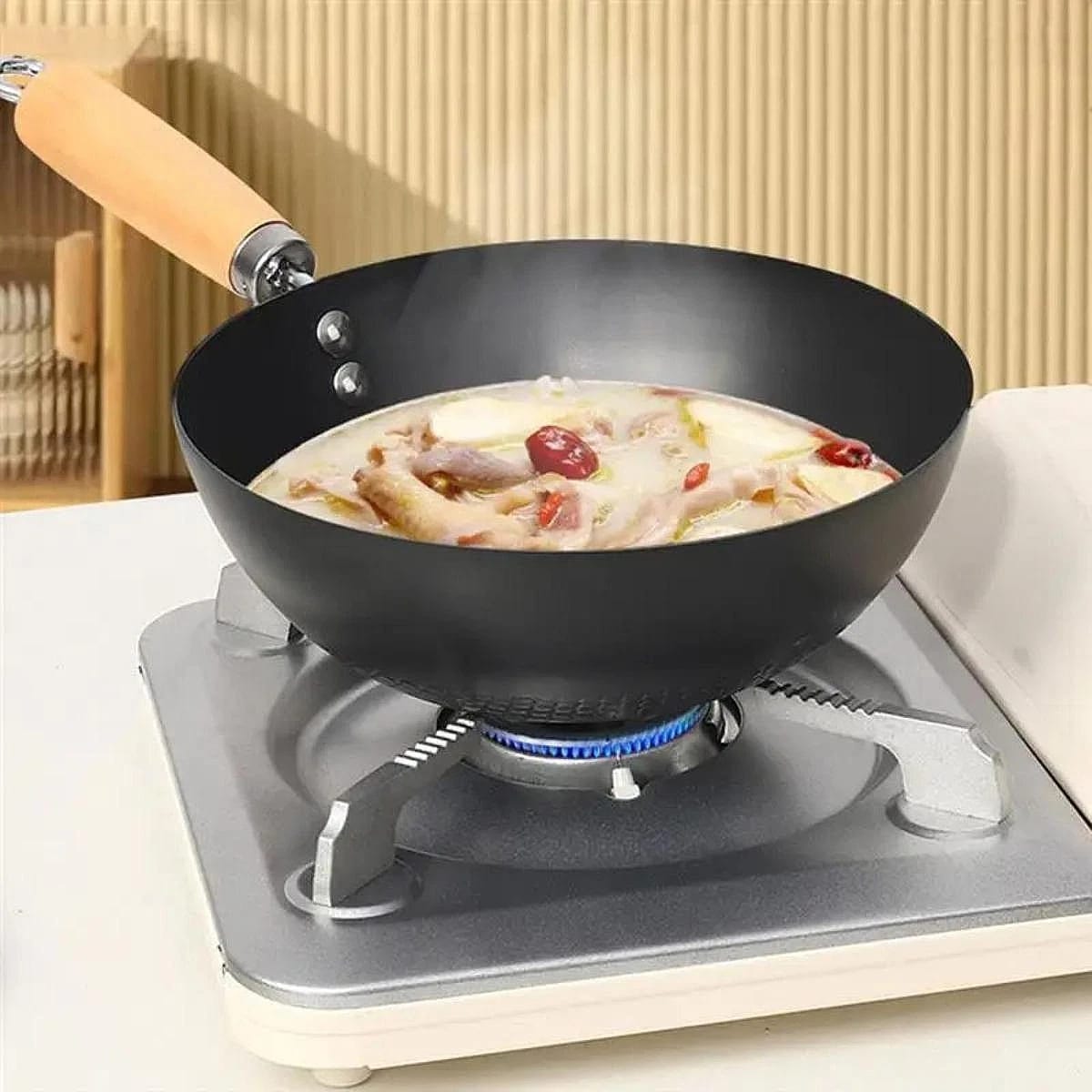 26cm Iron Wok Nonstick Frying Pan Stove Compatible Heat Resistant Handle Practical Kitchen Tool