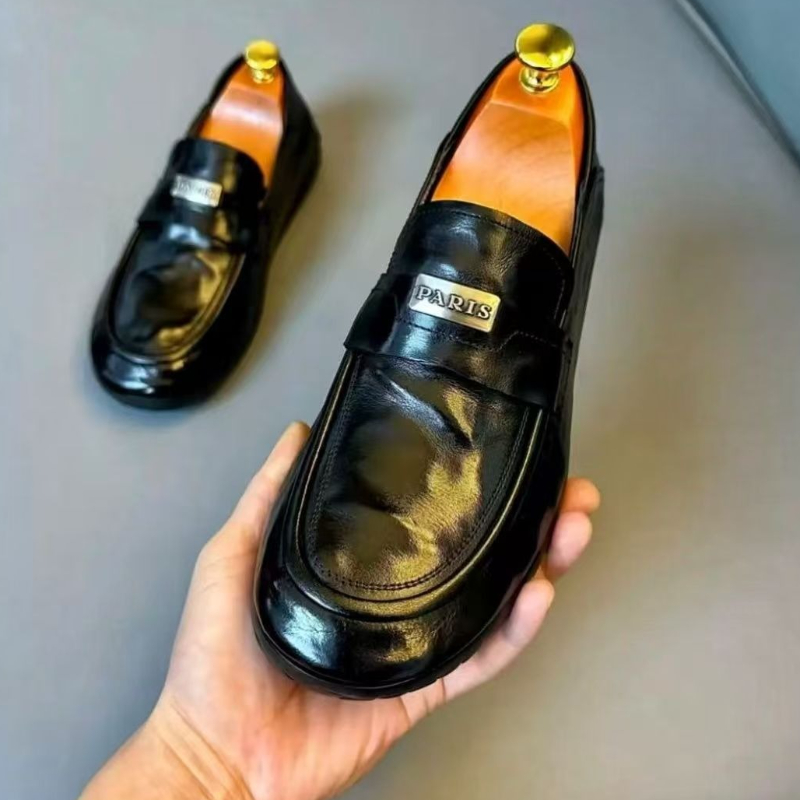 European New Shoes for Men Genuine Leather Casual Shoes Fashion Flat Leisure Shoes Comfortable Slip-on Loafers