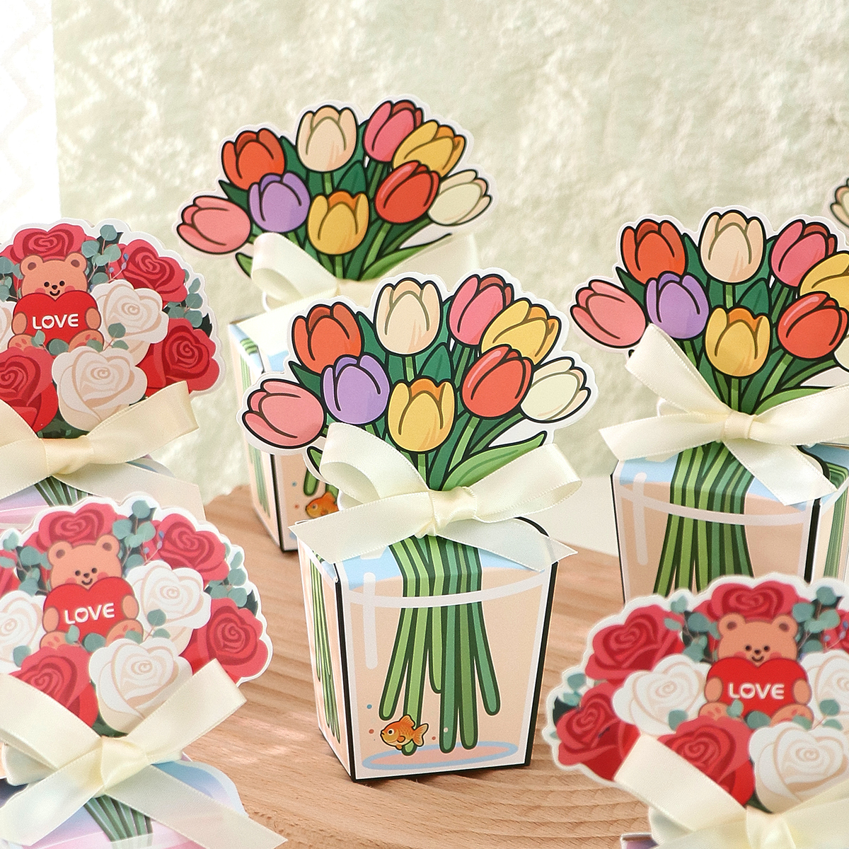 10 Creative 3D Tulip Bouquet Boxes, Romantic Rose Teddy Bear Bouquet Boxes, Hand-Painted Transparent Vases Decorated with Fish-Shaped Patterns, Paired with Off-White Satin Ribbon Bows, Holiday Party Tabletop Decorations, Birthday, Housewarming, Valen...