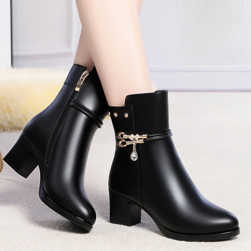 Winter Women's Leather Boots-Thickened Warm Lined Soft Leather Snow Boots, Plus-Size Women's Winter Shoes, for Commuting&Parties