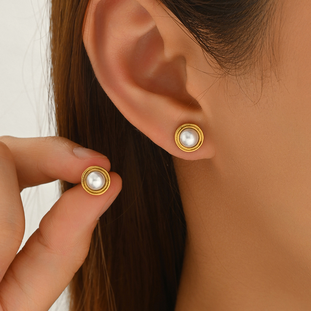 Women's Mini Pearl Flower round Earrings 18K Gold-Plated Stainless Steel Vintage Waterproof Jewelry Gift