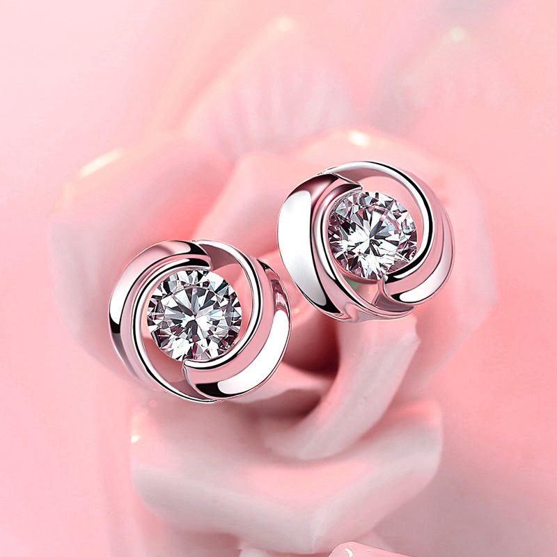 Huitan Minimalist Silver Color Stud Earrings for Women Round Cubic Zirconia Low-key Ear Earrings Nice Fashion Jewelry