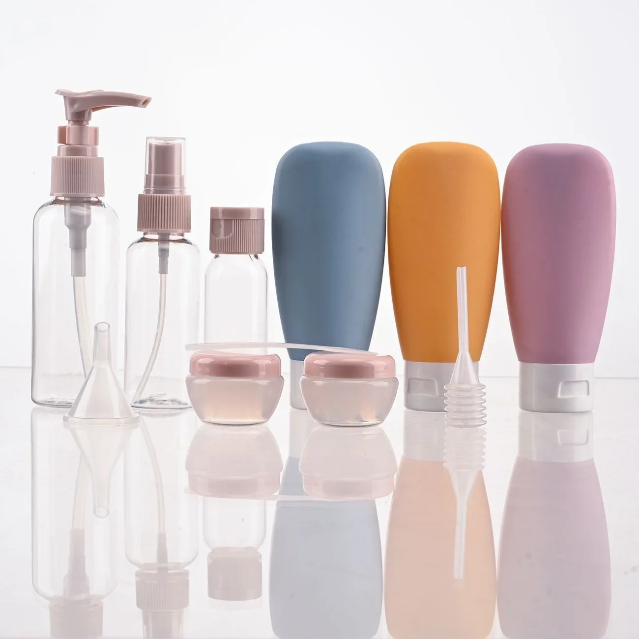 11-piece portable PET travel bottle set for shampoo, conditioner, lotion, and other toiletries