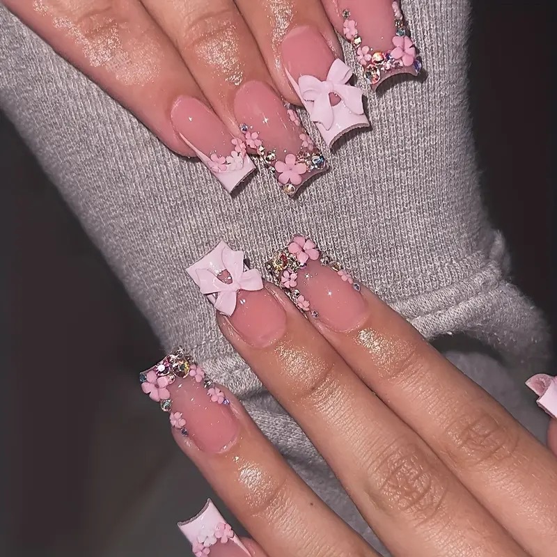 24pcs Smudging Blush Fake Nails White Edge Glitter Diamond Flower Decor French Style Press On Nails Sweet Bowknot Ins False Nail