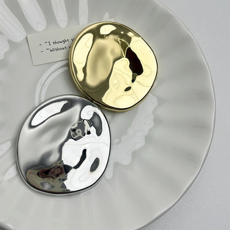 2025 New Trendy Gold Silver Color Big Round Brooches For Women Minimalist Metal Irregular Folded Pin Brooch Jewelry Gift