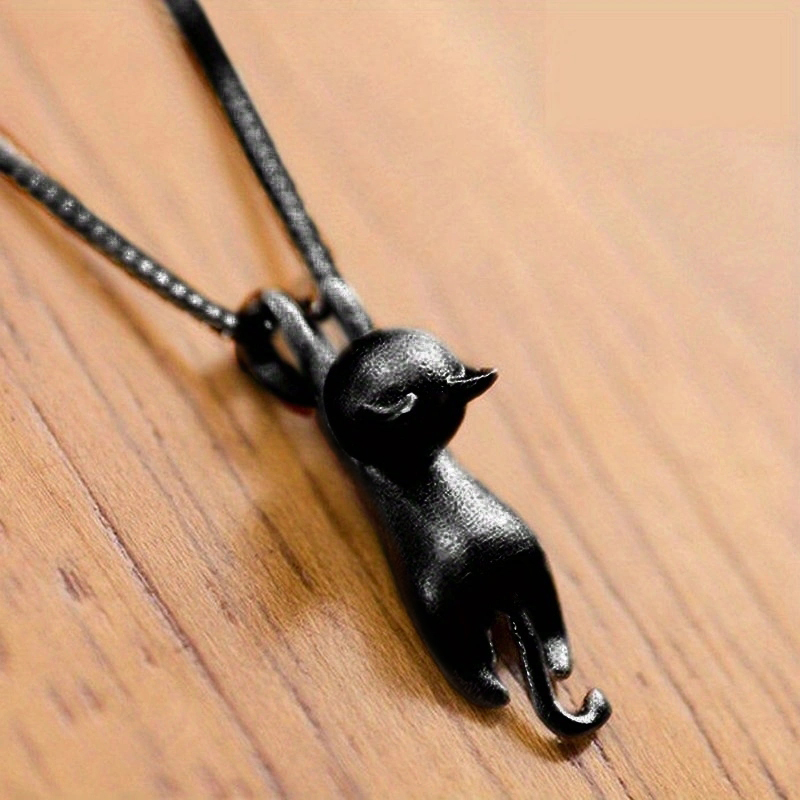Cute Cat Necklace Women Black /White Animal Pendant Y2K Women Neck Accessories Daily Wear Party Trendy Jewelry Fancy
