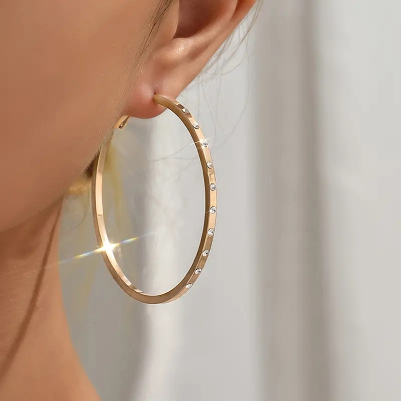 Huitan Simple Three Line Claw Hoop Earrings Luxury Crystal Cubic Zirconia Mini Circle Earrings for Women Modern Fashion Jewelry