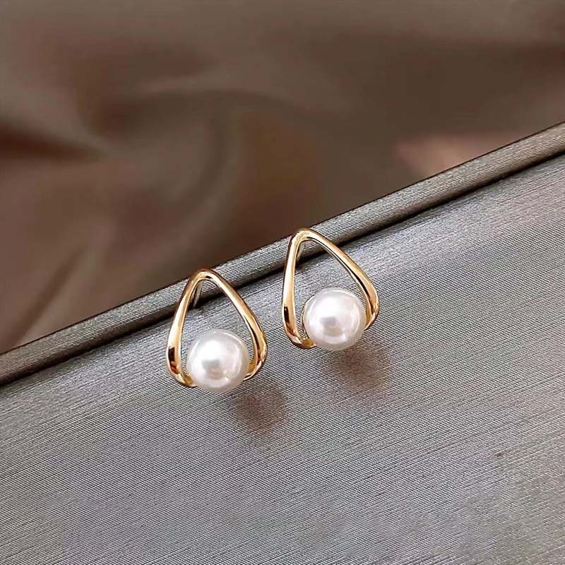 2026 New Trend Gold Color Small Pearl Stud Earrings For Women Minimalist Metal Hollow Geometric Earrings Jewelry