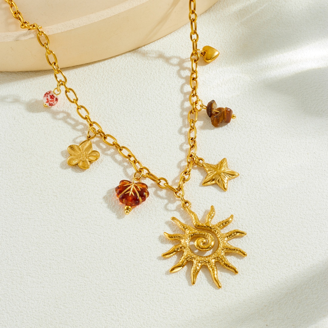 Stainless Steel Golden Sun Star Flower Melard Maple Leaf Crystal Pendant Necklace Lady Winter Waterproof Jewelry pen gpt