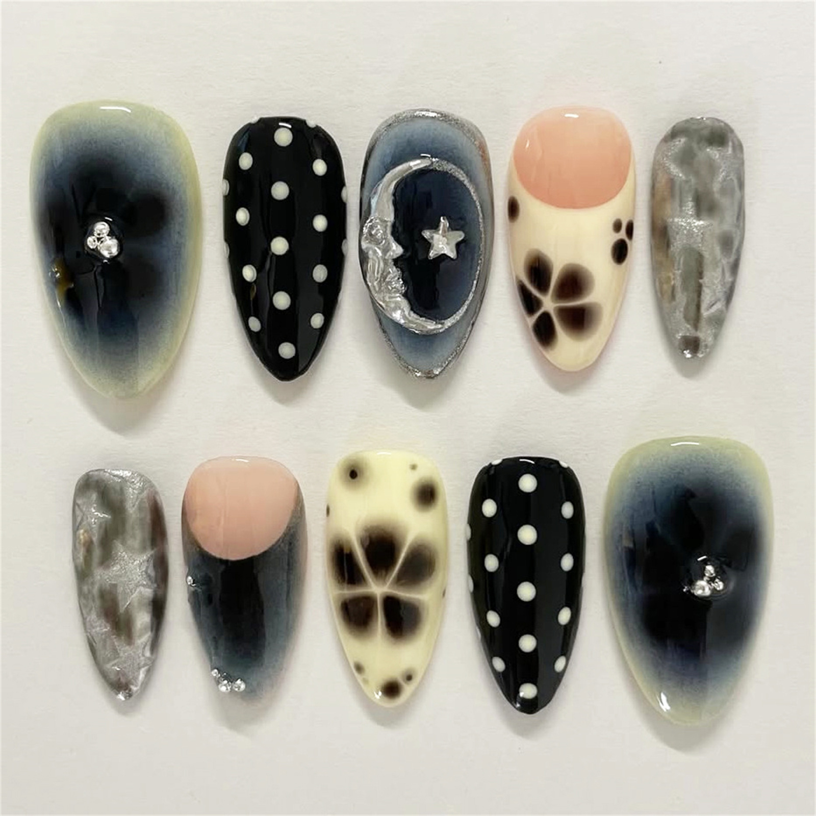 24PCS Black Floral French Fake Nails With Polka Dots Glamorous Gradient Press On Nails For Women Party Wedding