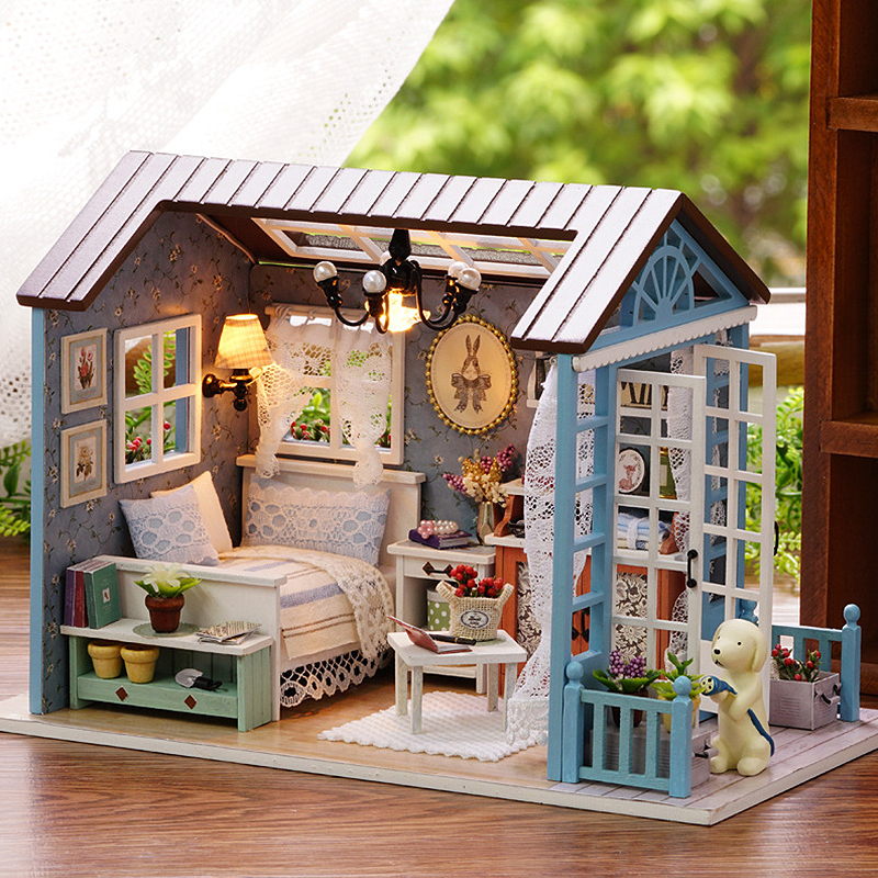 DIY Wooden Dollhouse Miniature Doll House Kits 3D Puzzle Creative Room With LED Lights Home Desk Decoration For