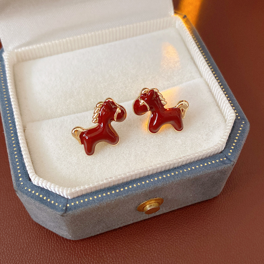18k Gold Plating Cute Enamel Horse Stud Earrings Sweet Cute Red Dripping Oil Pony Ear Studs Daily Party Accessories New Year K