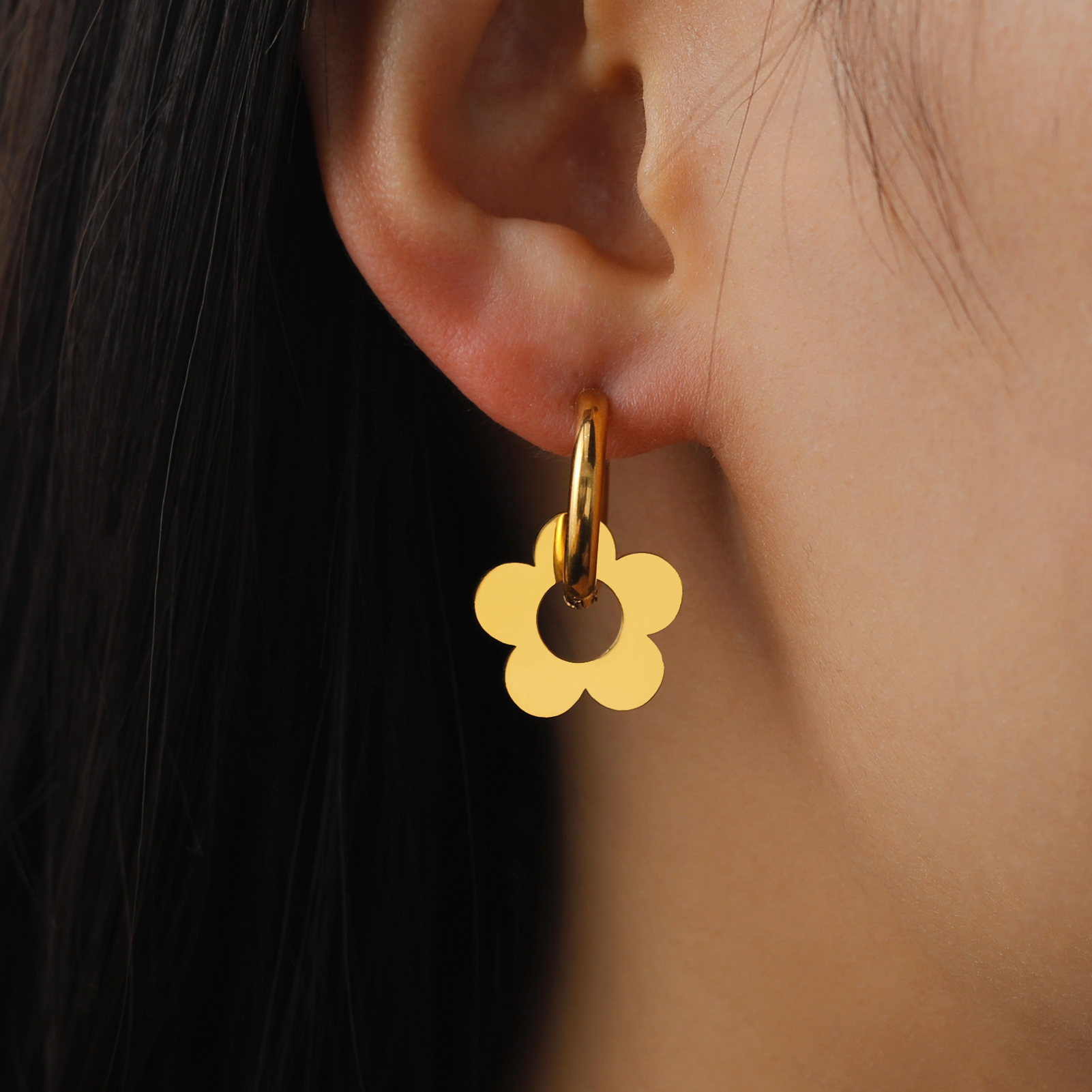 Cazador Cute Flower Drop Earrings for Women 2024 Trending Gold Color Stainless Steel New In Earrings Party Wedding Jewelry