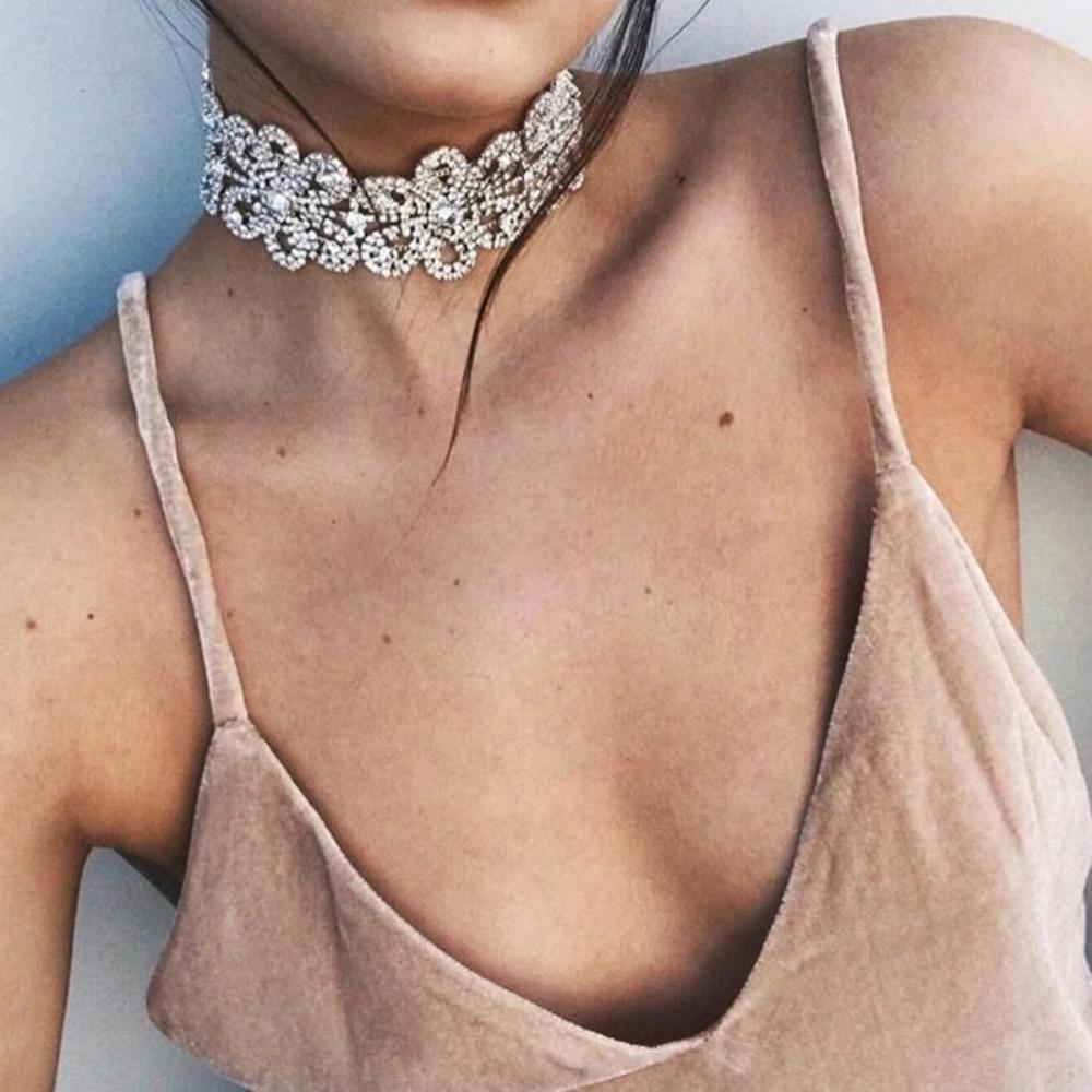 Luxury Rhinestone Choker Necklace For Women Cute Crystal Collar Choker Fashion Bridal Jewelry Colliers Colar Rhinestone Necklace