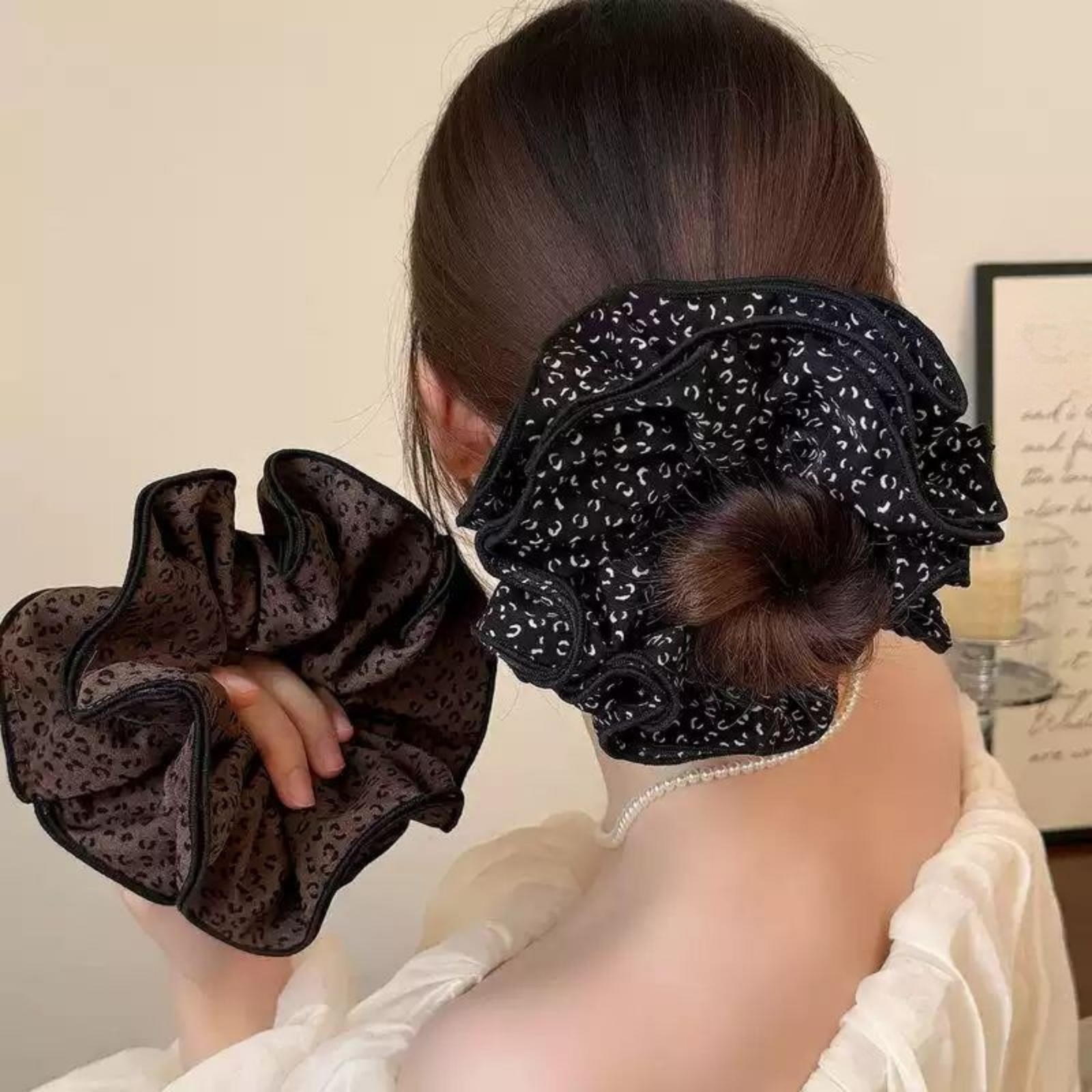 1PC Large Ruffled Scrunchie Hair Bun Maker, Leopard & Ditsy Print Fashion Hair Accessory for Women