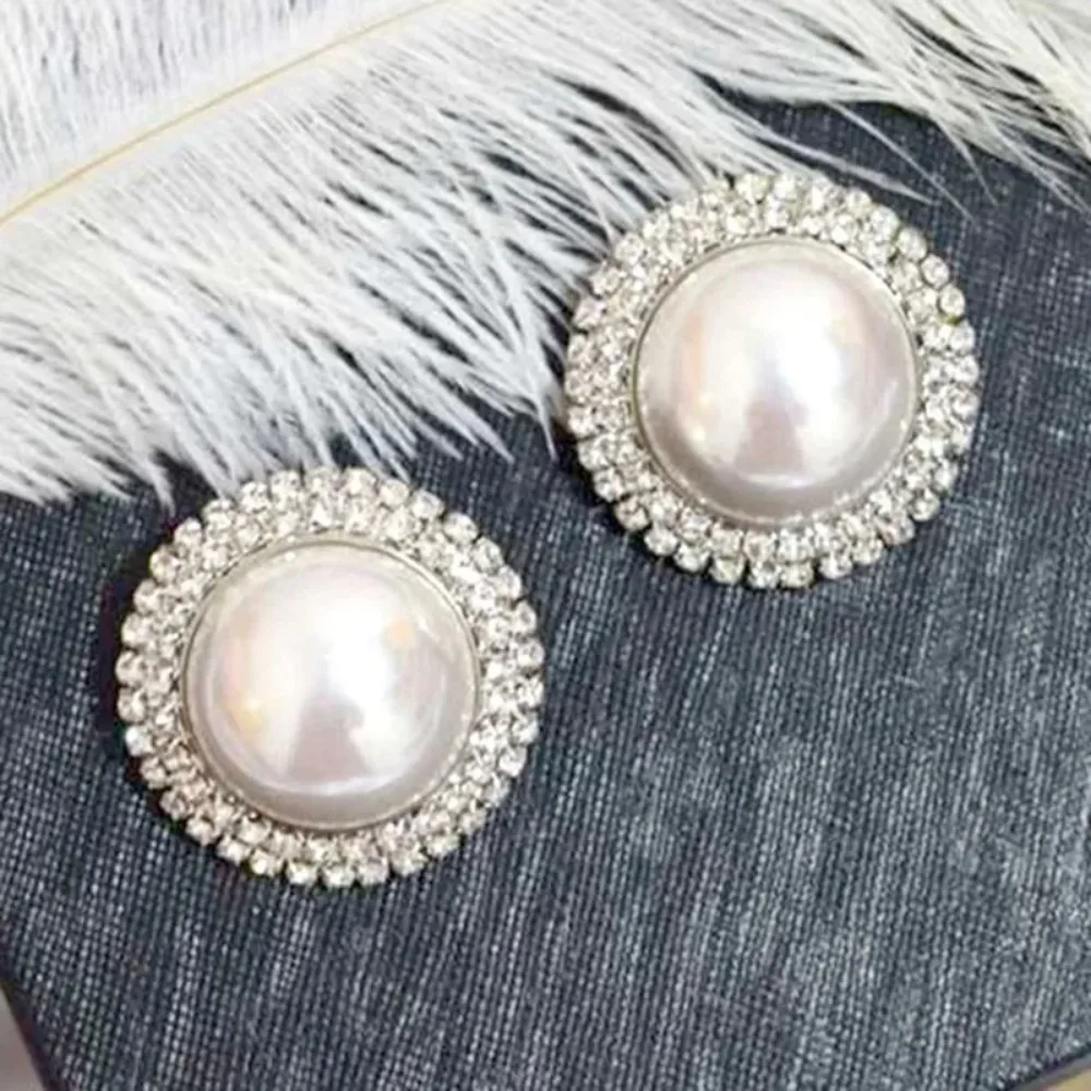 New Fashion Niche Exaggerated Crystal Earrings Women's Retro Trend Large Imitation Pearl Elegant Temperament Party Earrings