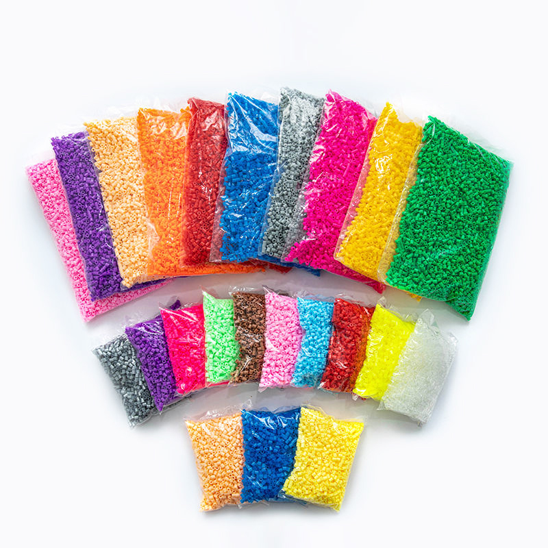 1000pcs 2.6mm Mini Perler Hama Beads Kids DIY Toy Colormixing White Black Color Fuse Beads Learning Toys for Children