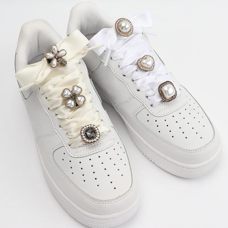 1Pcs Diamond Applique for Casual Shoes Decoration Clip Womens Luxurious Pearl Flower Buckle Shoelaces Accessories for Girl Shoes