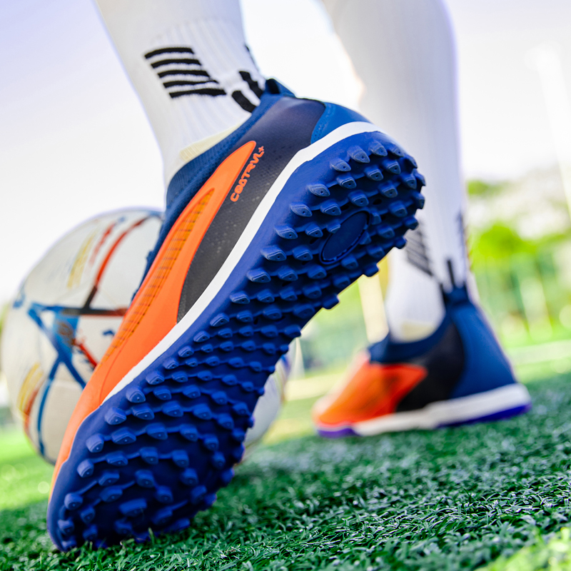 Men New TF Football Boots Sneakers Society Field Resistant Breathable Male Soccer Shoes Training Top Quality Studded